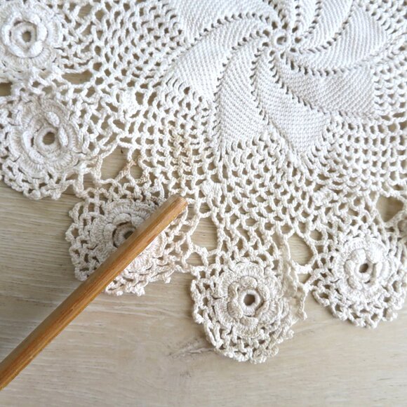 Vintage Handmade White Crocheted Doily Intricate Swirl Floral Design 13 Inches - Picture 6 of 6